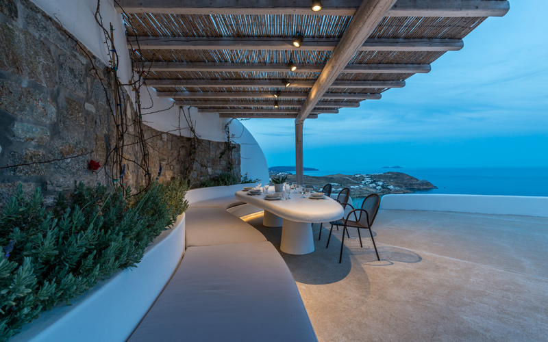 outdoors dining area
