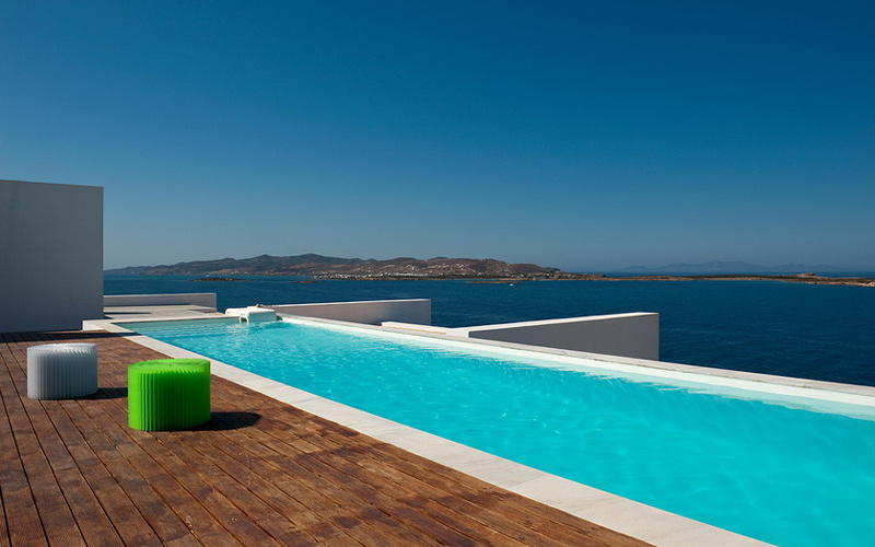 pool area and sea view