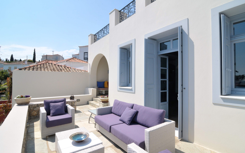 outdoors sitting area
