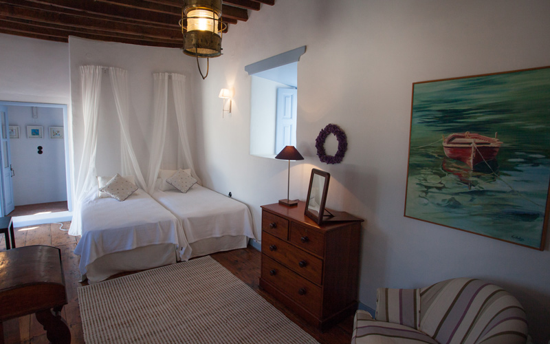twin bedroom