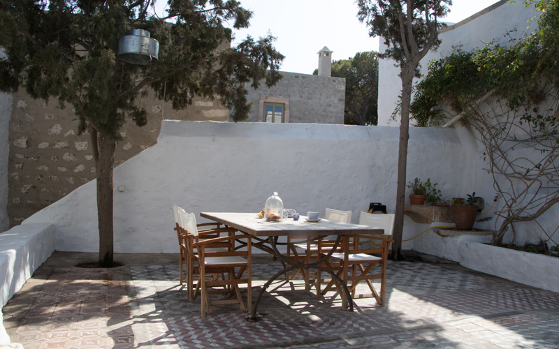 veranda with dining table