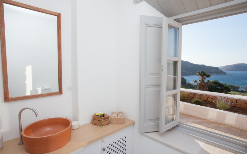 bathroom with sea view