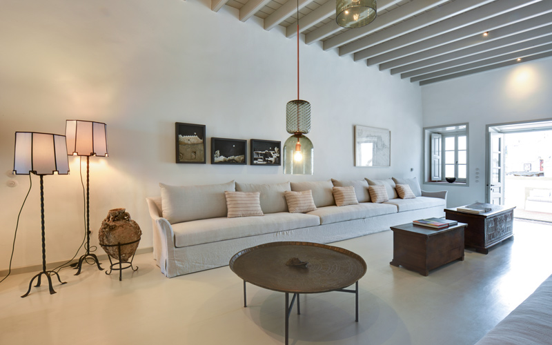lounge area