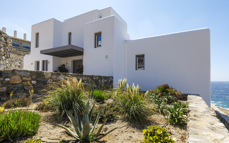 villa from the side