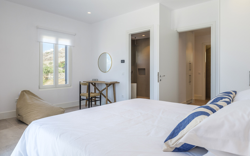 double bed bedroom