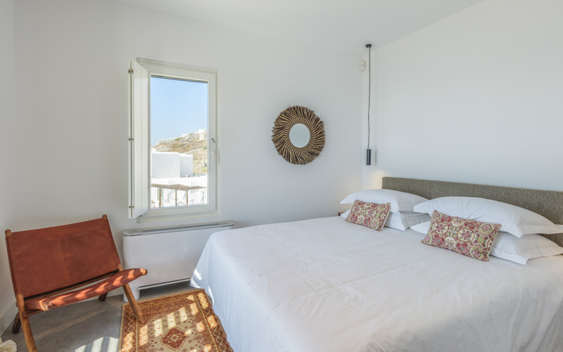 bedroom with double bed