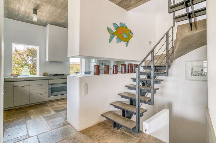 STAIRS TO MASTER BEDROOM
