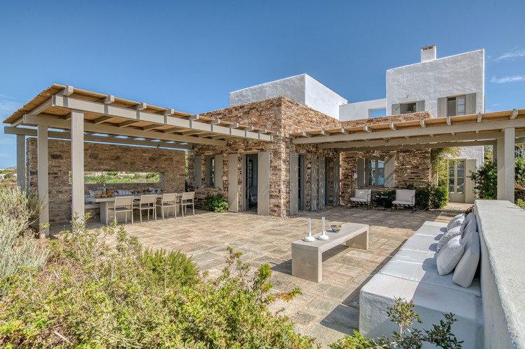 FRONT TERRACE