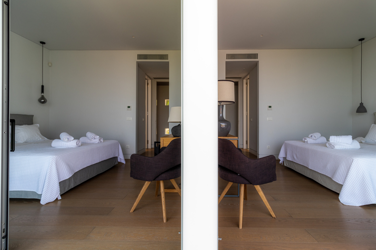 bedroom with double bed