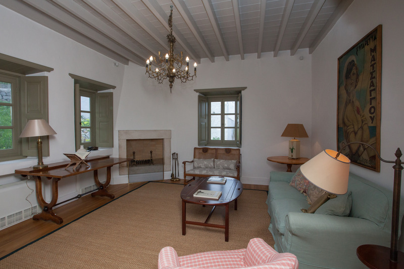 lounge area