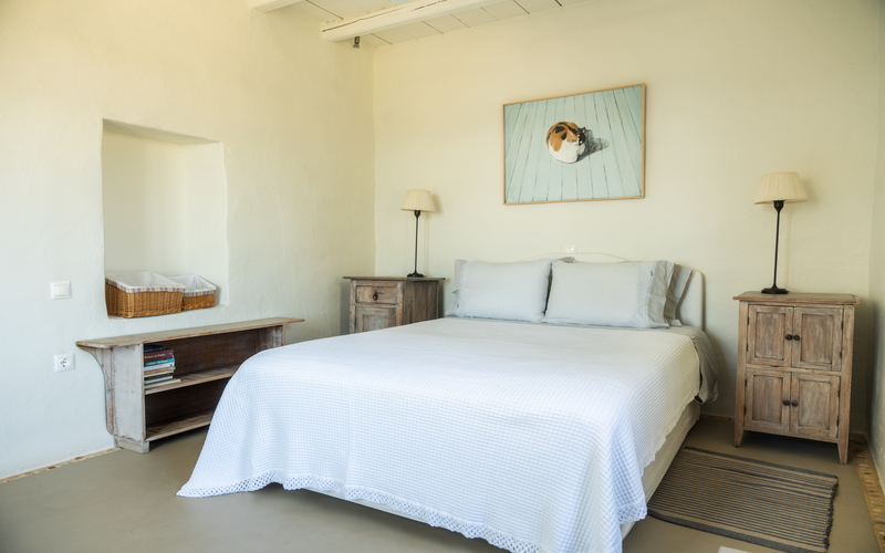 bedroom with double bed