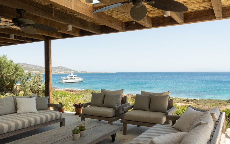 outdoor small lounge area