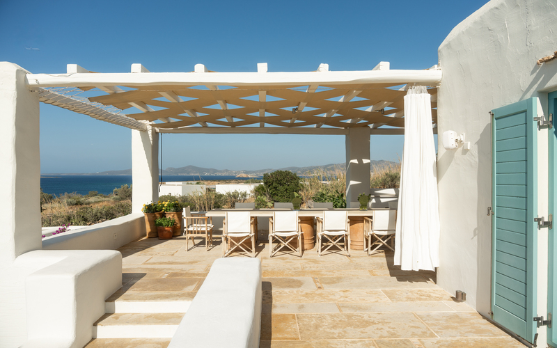 outdoor dining area