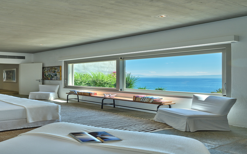 bedroom with double bed
