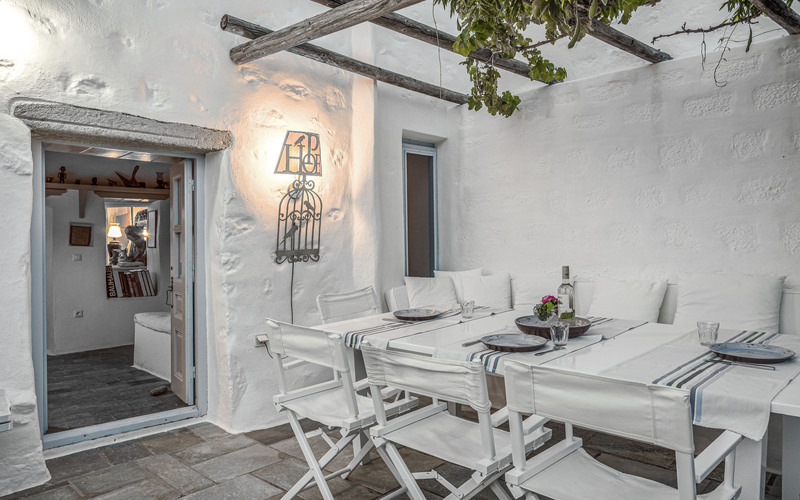 patio with table and seven seats
