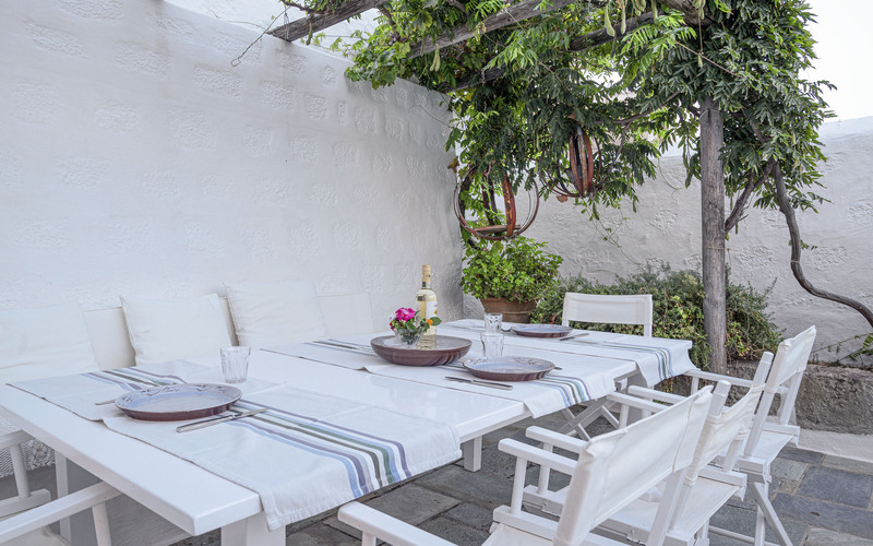 outdoor dining area