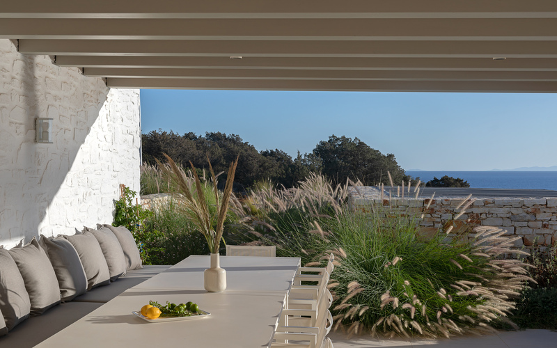 outdoor dining area and bar