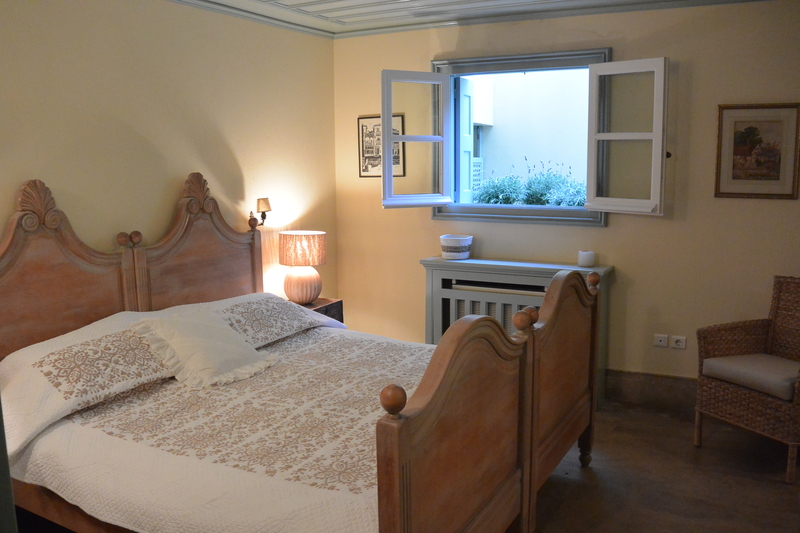 bedroom with double bed