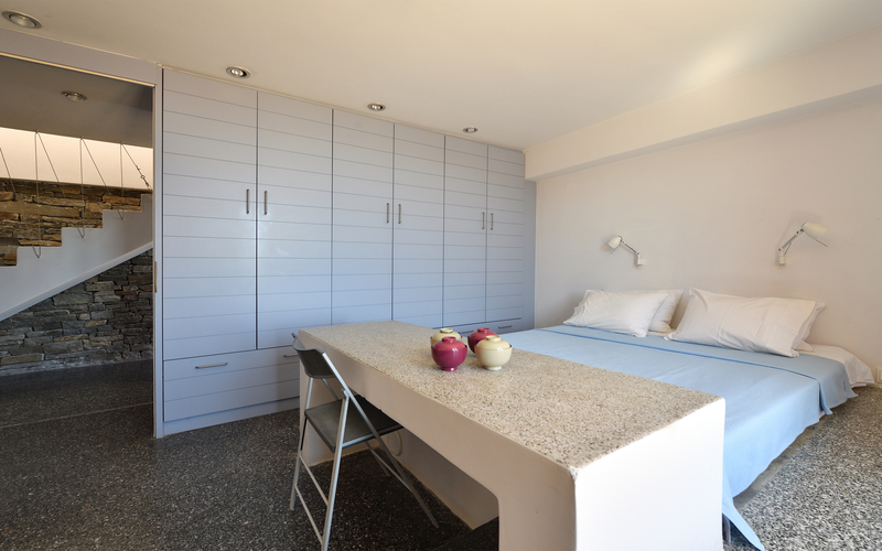 bedroom with double bed