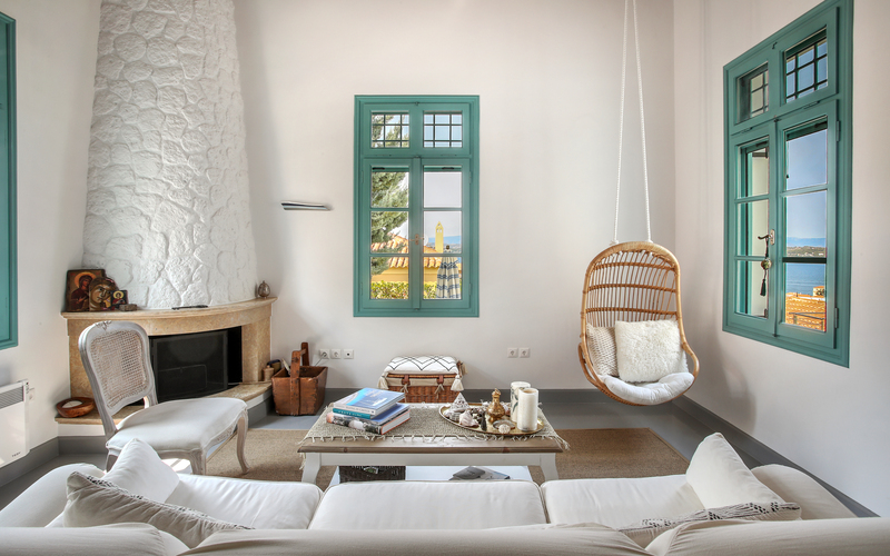 living area with fireplace