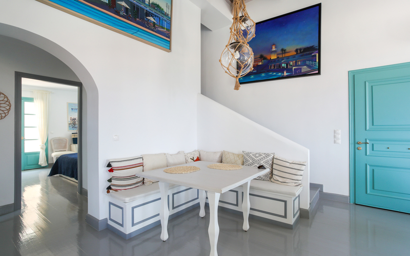 mini dining area 