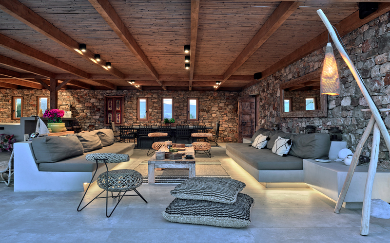 outdoor lounge area