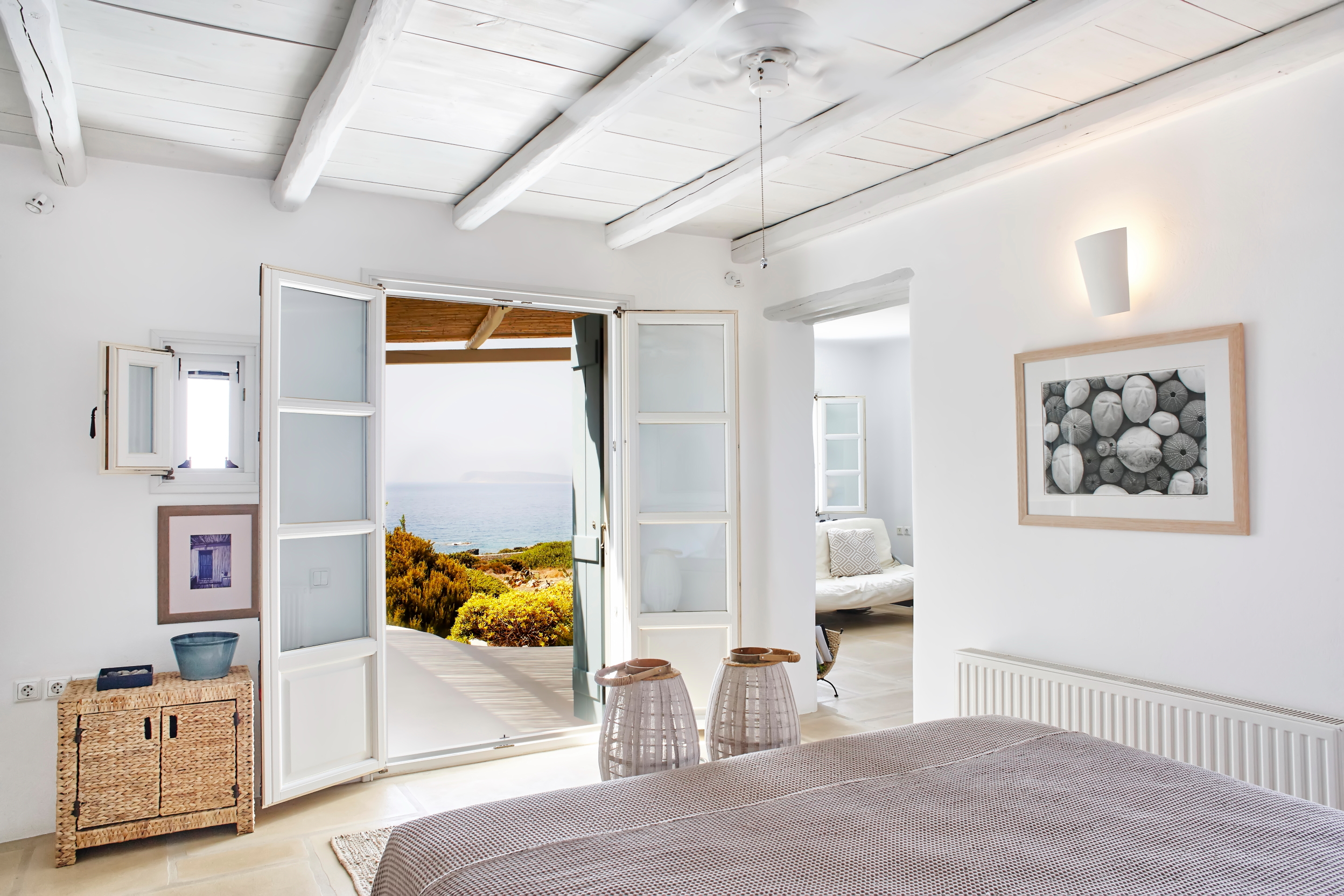 bedroom with sea view