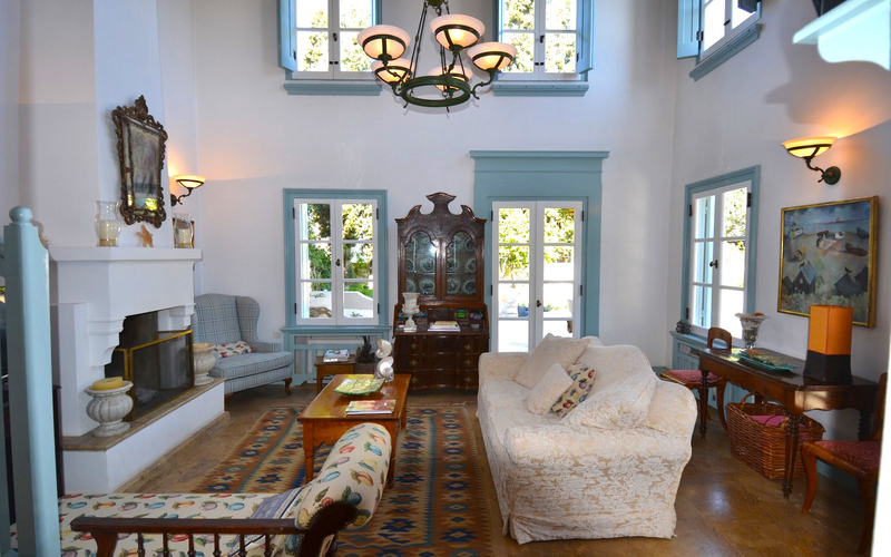 living area with fireplace