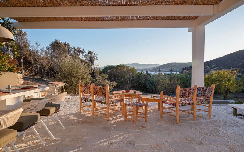 outdoor dining area