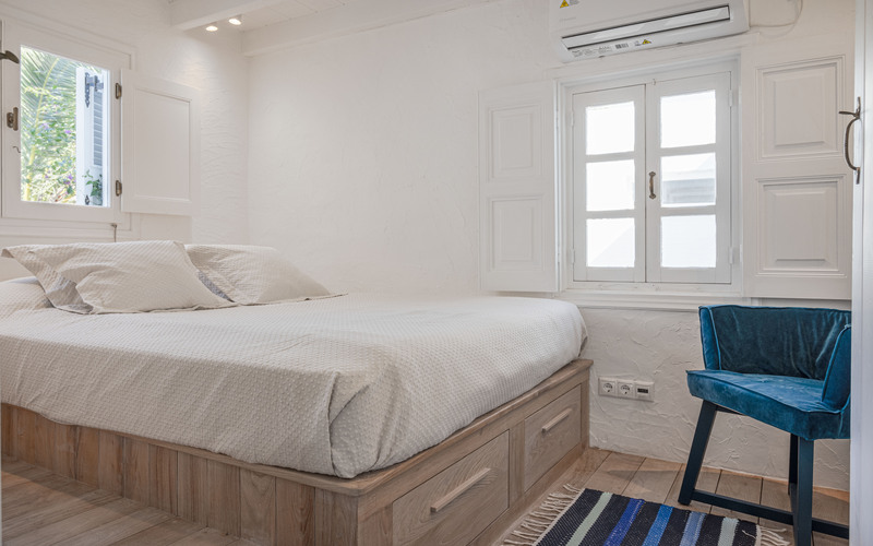 double bedroom