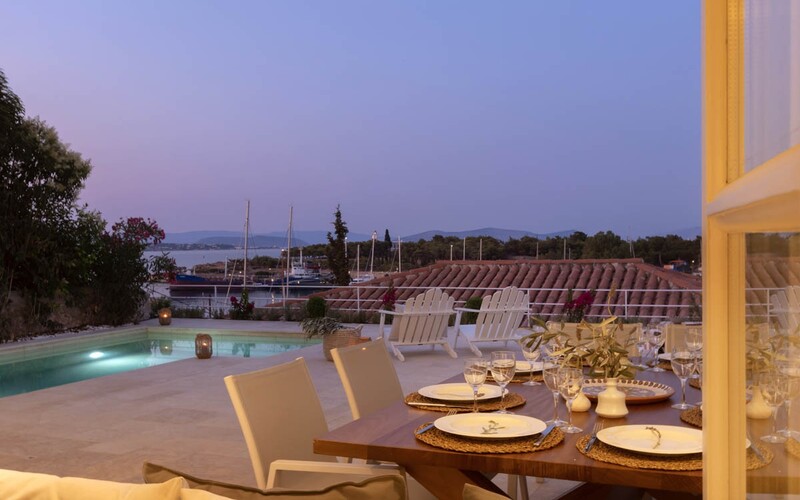 outdoor dining area