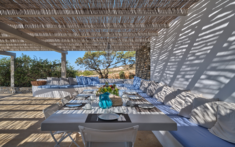 outdoor lounge area