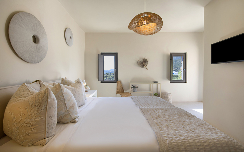 bedroom with double bed