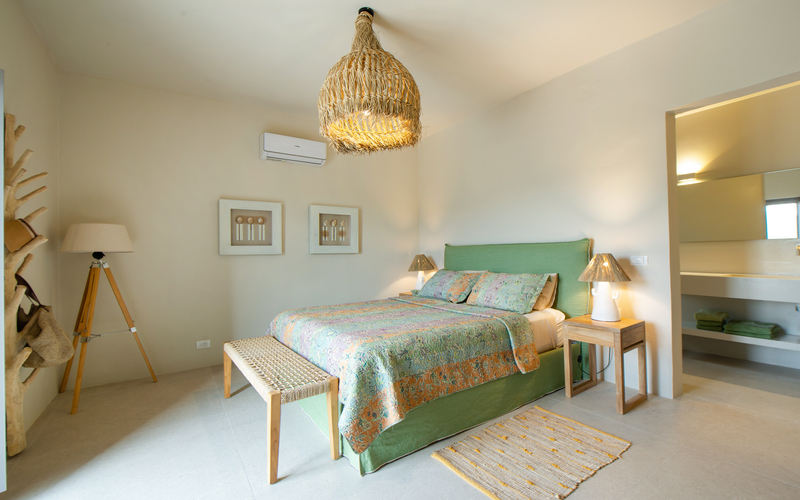 bedroom with double bed
