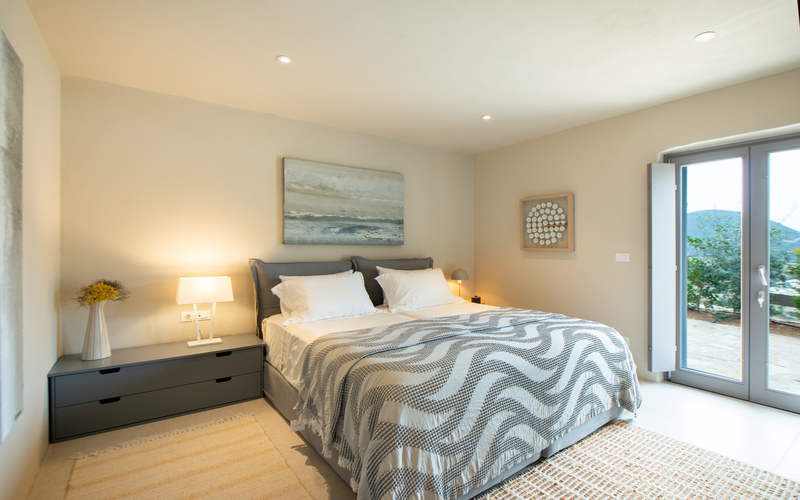 bedroom with double bed
