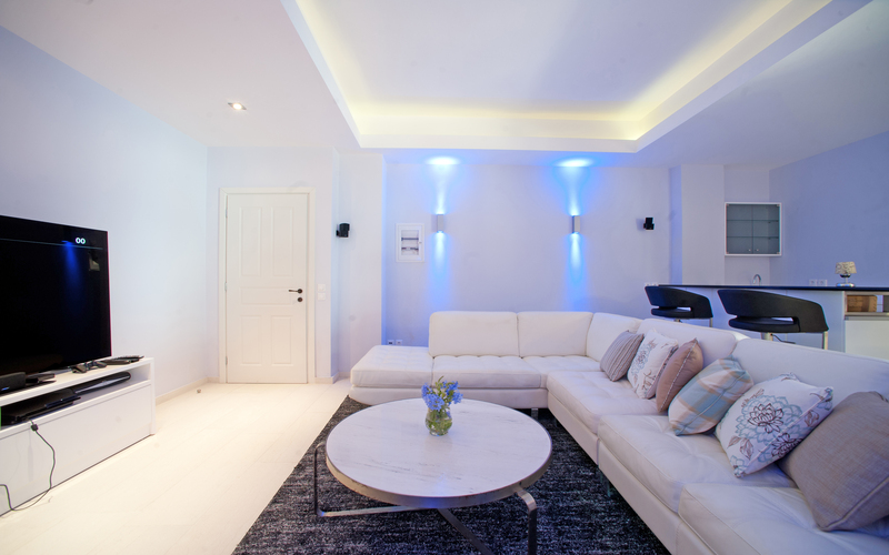 living area with TV
