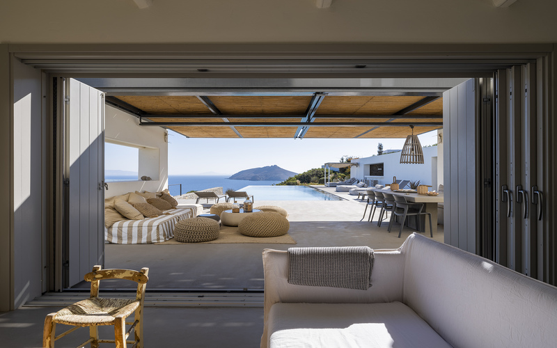 outdoor lounge area