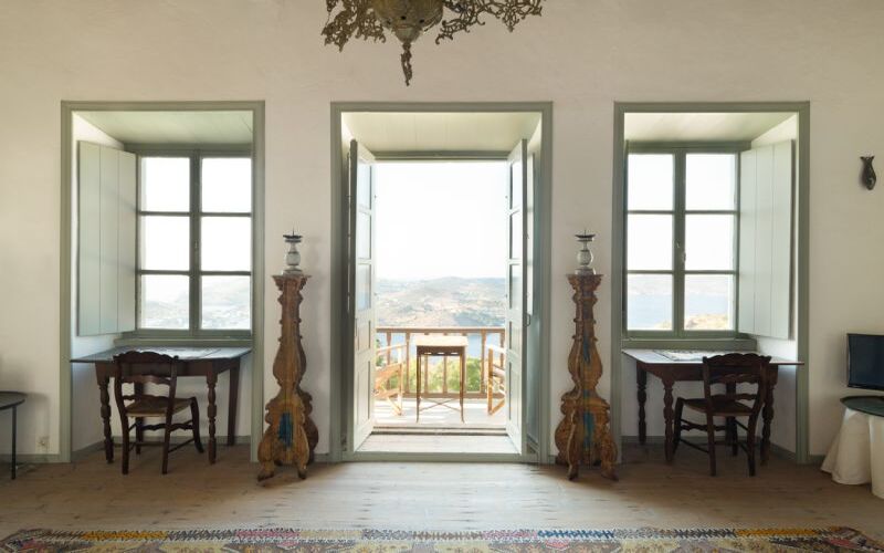 balcony with sea view