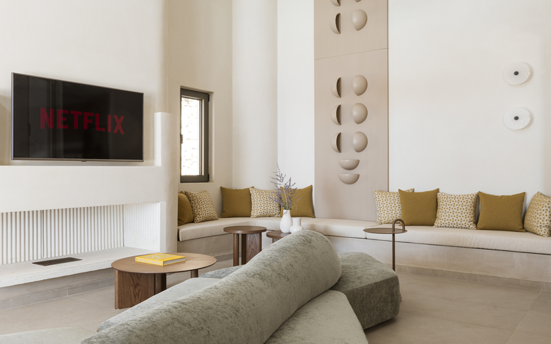 living area 