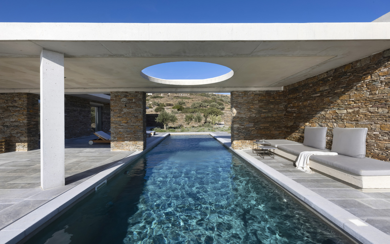 pool area 