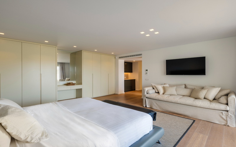 double bed bedroom