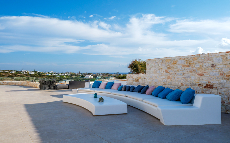outdoor lounge area