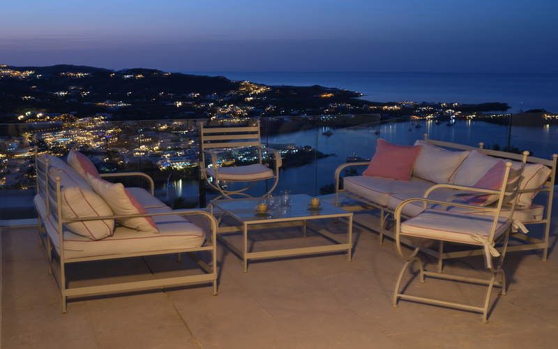 outdoor small lounge area
