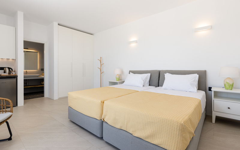 twin bedroom