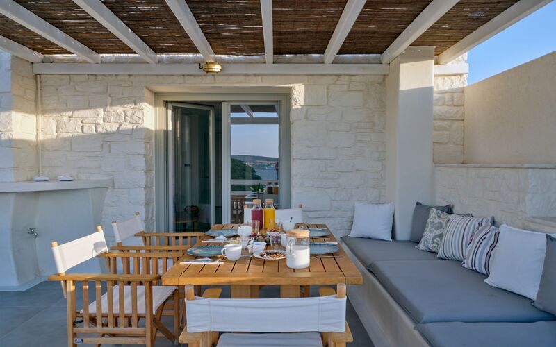 outdoor lounge area