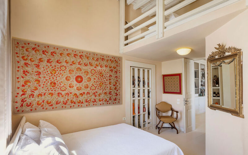 bedroom with double bed