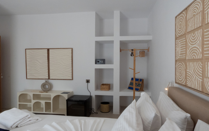 bedroom with double bed