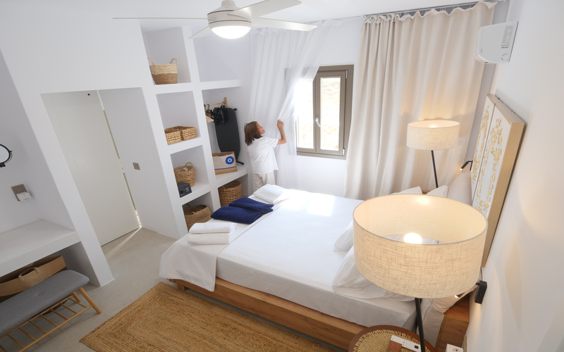 bedroom with double bed