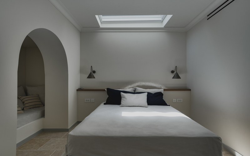 bedroom with double bed