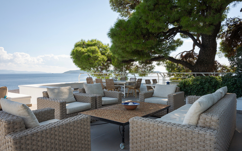 outdoor lounge area